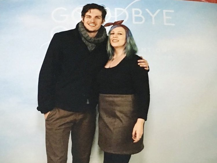 danielsharmanbr's tweet image. Que amor! Daniel Sharman com uma fã durante o 3º dia de #GoodbyeCon hoje. &amp;lt;3