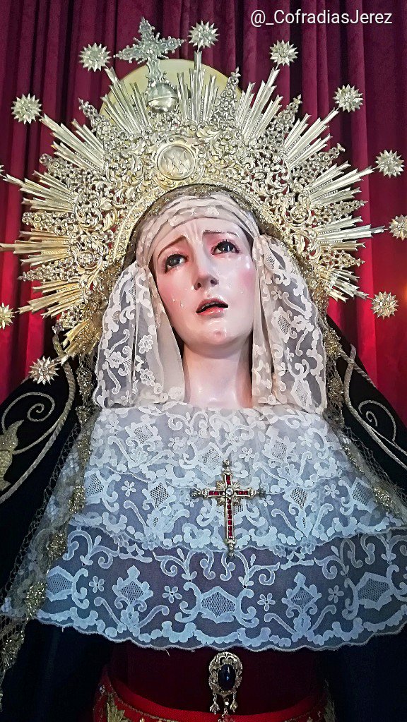 _CofradiasJerez's tweet photo. 📷 Besamanos a Nuestra Señora de los Remedios... @hdad_amorjerez @Que_Se_Mueva 

#TercerDomingoDeCuaresma
#Cuaresma2018 #Jerez #FelizDomingo

@EPenitencia @PasionJerezana @cofradiasj @jverdugo_jerez https://t.co/uBfdZOOtcA