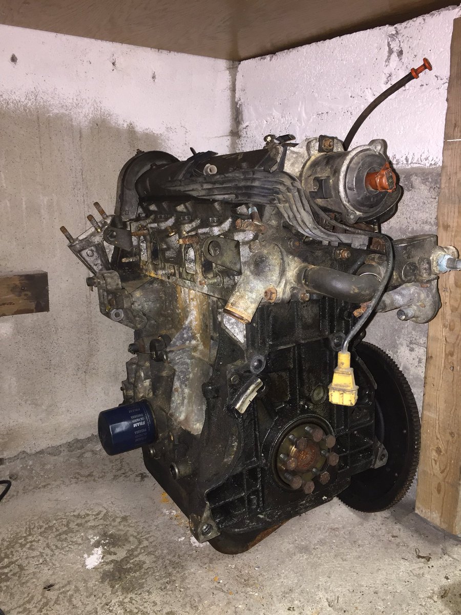 magown3's tweet photo. So today I finally put an engine back together that I took apart in 2013! She's a non starter an she ain't pretty but good for learning on. #205gtiproject https://t.co/UDg8aP65YY