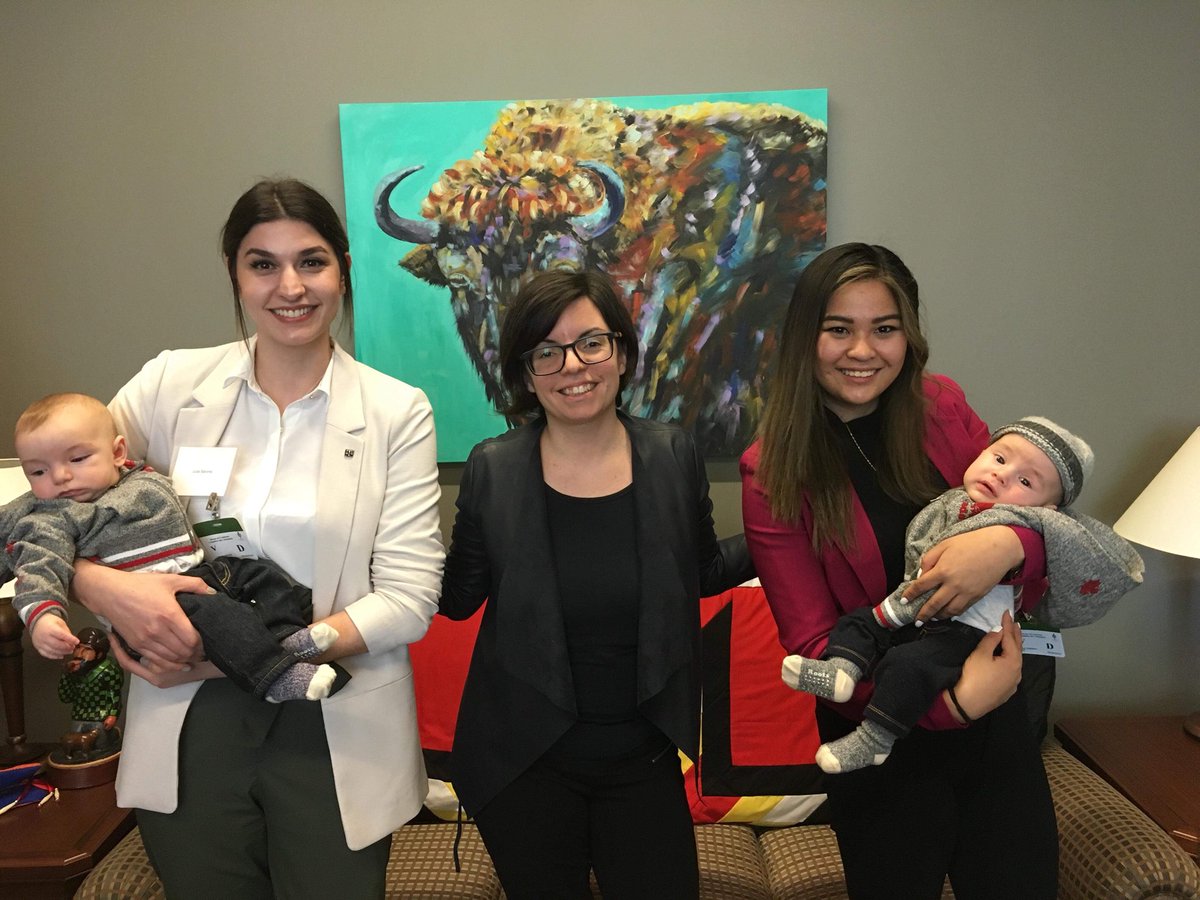 juliabarone97's tweet photo. I was honoured to shadow @nikiashton as apart of the UofT Women in House program! I am inspired by her resilience and dedication to both her community and her family #UTWIH2018 #addwomenchangepolitics https://t.co/v6UvE4zgqM