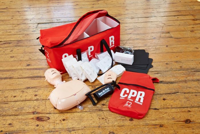 BHFScotland's tweet photo. A person having a cardiac arrest will die in minutes unless someone steps in. Learn the skills to save a life: https://t.co/y6fDWcjPIN https://t.co/4jtg9CBjOW