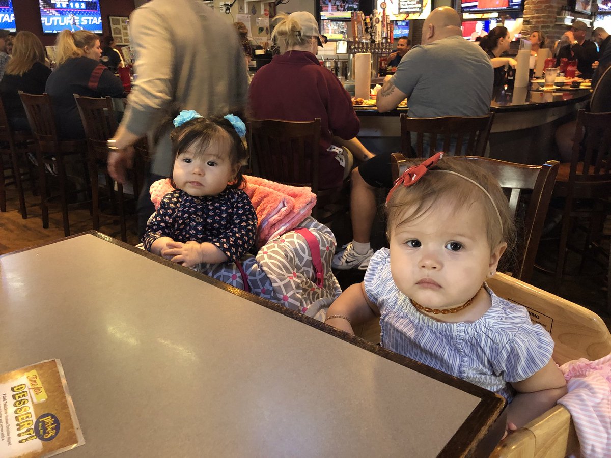 beccanaylee's tweet photo. Sweet girls at #pluckers https://t.co/8kGh7w3lFw