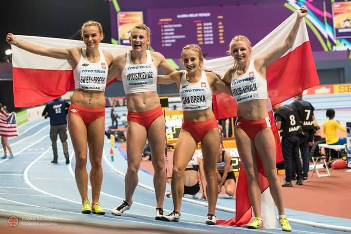 4F_official tweet media