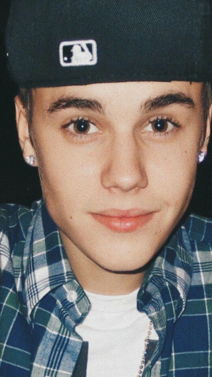eri90458988's tweet photo. Oy veren varmıı bide kim önde bilen varsa ona göre hızlanıyım  #JFCJustinBieber @justinbieber https://t.co/pFkxxkVuR6