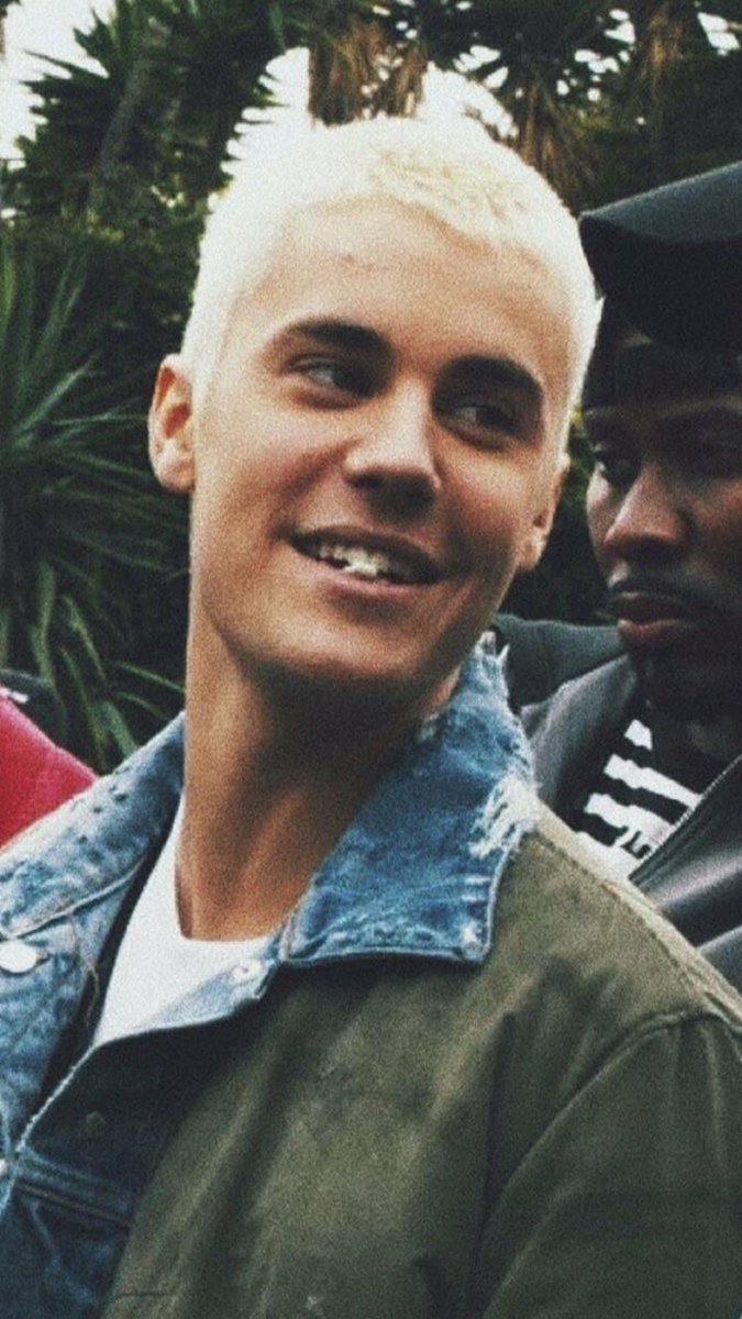 eri90458988's tweet photo. Oy veren varmıı bide kim önde bilen varsa ona göre hızlanıyım  #JFCJustinBieber @justinbieber https://t.co/pFkxxkVuR6