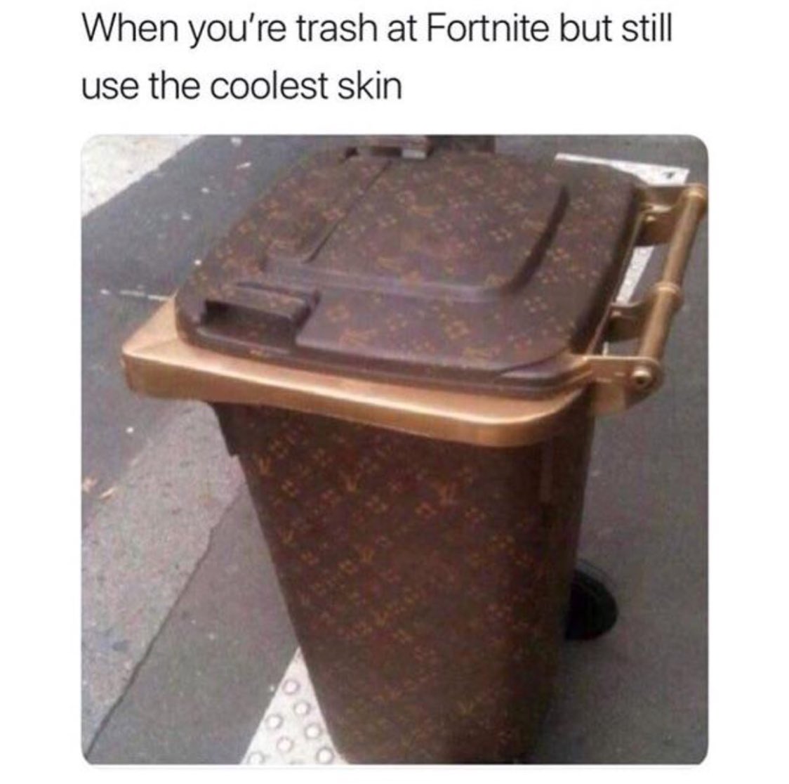 MultiVersusBeta's tweet image. When everyone makes fun of you for being a "default-skin"