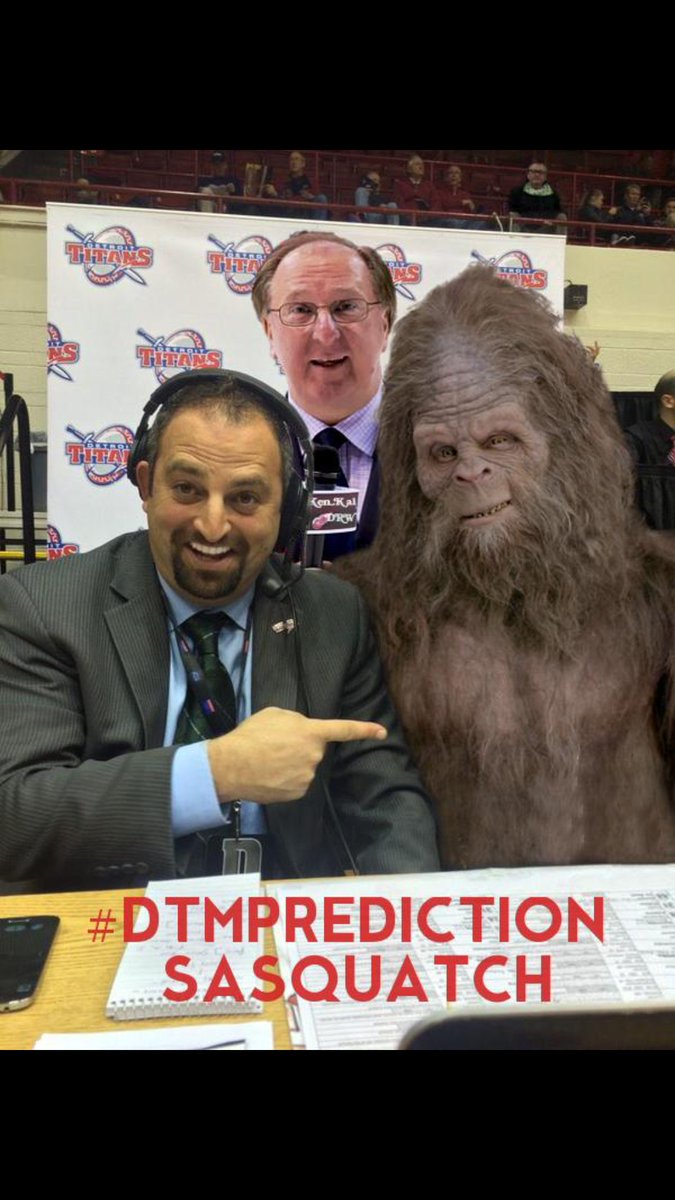 DanLeachDTM's tweet photo. Happy Happy 90th #Oscars Day to one and all! One of my fave nights of the yearβ₯οΈβ₯οΈ
The #DTMPREDICTIONSASQUATCH has #GetOut winning Best Picture in a majestic upset....What say you?
#MoonlightEffect
#Oscars90 https://t.co/HIxV8By2wE