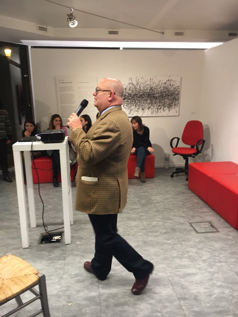 mustandpartners's tweet photo. @zangrandi is brilliantly moderating our event, with Italian journalists and social media influencers.
#italianelectionnight #politiche2018 #Brussels https://t.co/J0nEO0v3Vy