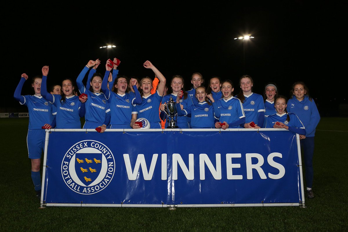 SussexCountyFA's tweet photo. Congratulations to @ELGFC winners of the #Sussex Girls Challenge Cup (under-16s) after an hugely entertaining end-to-end cup tie which ended 4-3 vs. @CrawleyWaspsLFC here this evening! #CountyCup🏆 #SussexFootball⚽️ https://t.co/OaSscycjyX