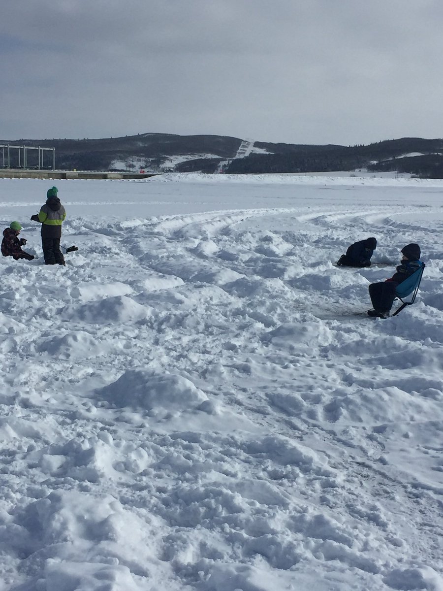 TuscanyCubs's tweet photo. Cubs ice fishing on Ghost Lake Alberta #CubsDoStuff #scoutscanada https://t.co/QmZw4hUIzs