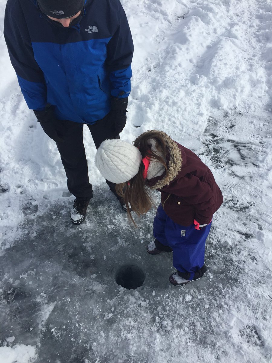 TuscanyCubs's tweet photo. Cubs ice fishing on Ghost Lake Alberta #CubsDoStuff #scoutscanada https://t.co/QmZw4hUIzs
