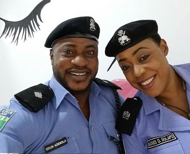 CorpersHive's tweet photo. Odunlade Adekola takes photo with Officer of the FRN dressed as a police officer https://t.co/h9gAZPPK4n https://t.co/RpaG8D5XA3
