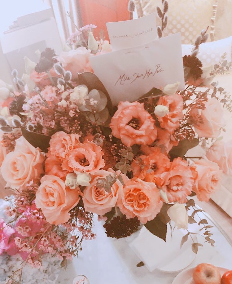 Maris1 Beautiful Bouquet To Welcome Sh To Paris For Chanel Fashion Show 18 Arranged By Florist Stephane Chapelle Works In Fashion Weddings Receptions So Understandable What I Wouldn T Do
