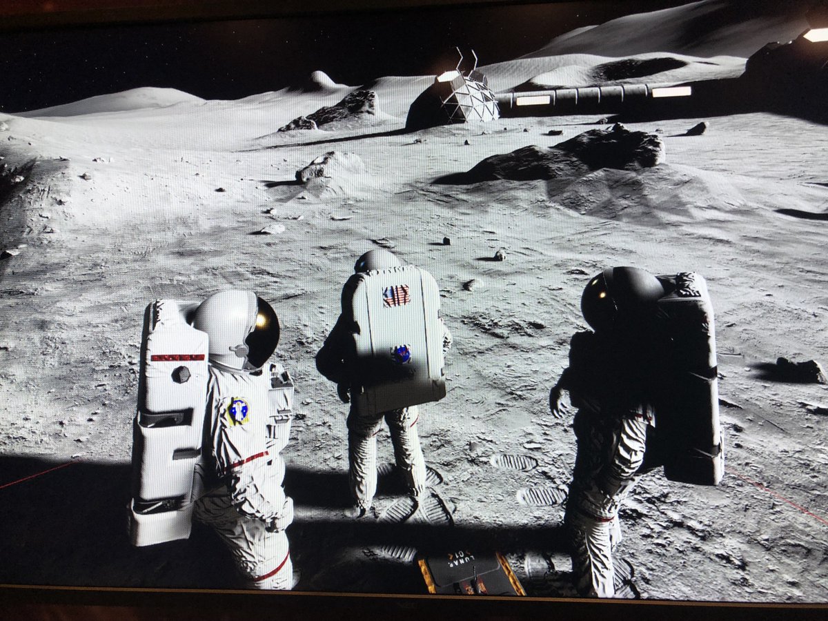 chris_griffith's tweet photo. Lots of Moon at Mobile World Congress. While Planet Earth implements 5G, the Moon will get 4G & I finally walked on the lunar surface - in mixed reality that is! https://t.co/3llMftDwz2 #MWC2018 #MWC18 @OPXSpace @noitomocap #alicespace #SpaceX #moonwalk @VodafoneGroup @nokia https://t.co/QacX2bfpjy