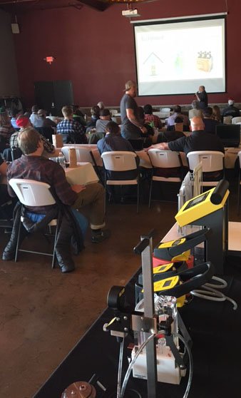 Gehaltebus's tweet photo. #gehaltebus spent a couple days @WiBrewersGuild and @MasterBrewers - Tech Conference in Green Bay. It was a great conference and great weather for #gehaltebus' first conference visit of 2018! https://t.co/lEDiS6oeT8