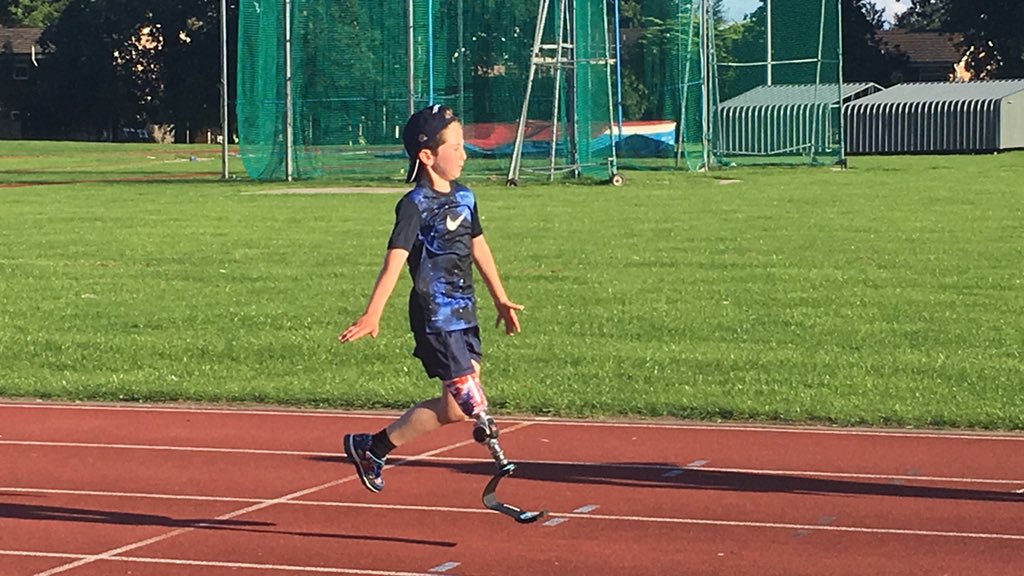 BladeBoyRio's tweet photo. @BritAthletics Roger Bannister was an incredible human being both in the fields of athletics and medicine.His legacy will live on to inspire future athletes like Rio - heβs so proud to train @HarrowAC at the #RogerBannisterStadium #RogerBannisterSportsCentre #HarrowAC #Athletics #RogerBannister https://t.co/aM7HznTAec