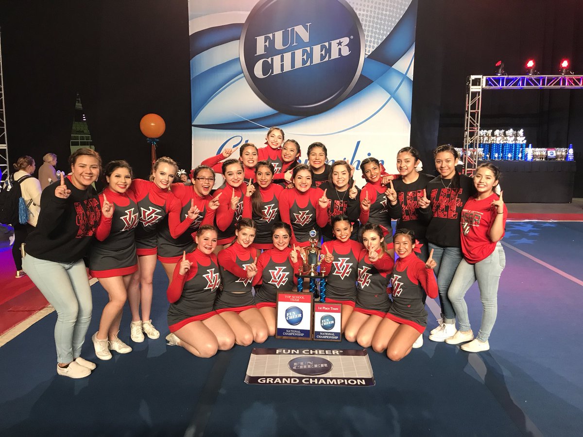 Vols_cheer's tweet image. Congrats LEE Cheer📣 1st place Grand Champions and Top scoring team in their division! #funcheer #NEISD