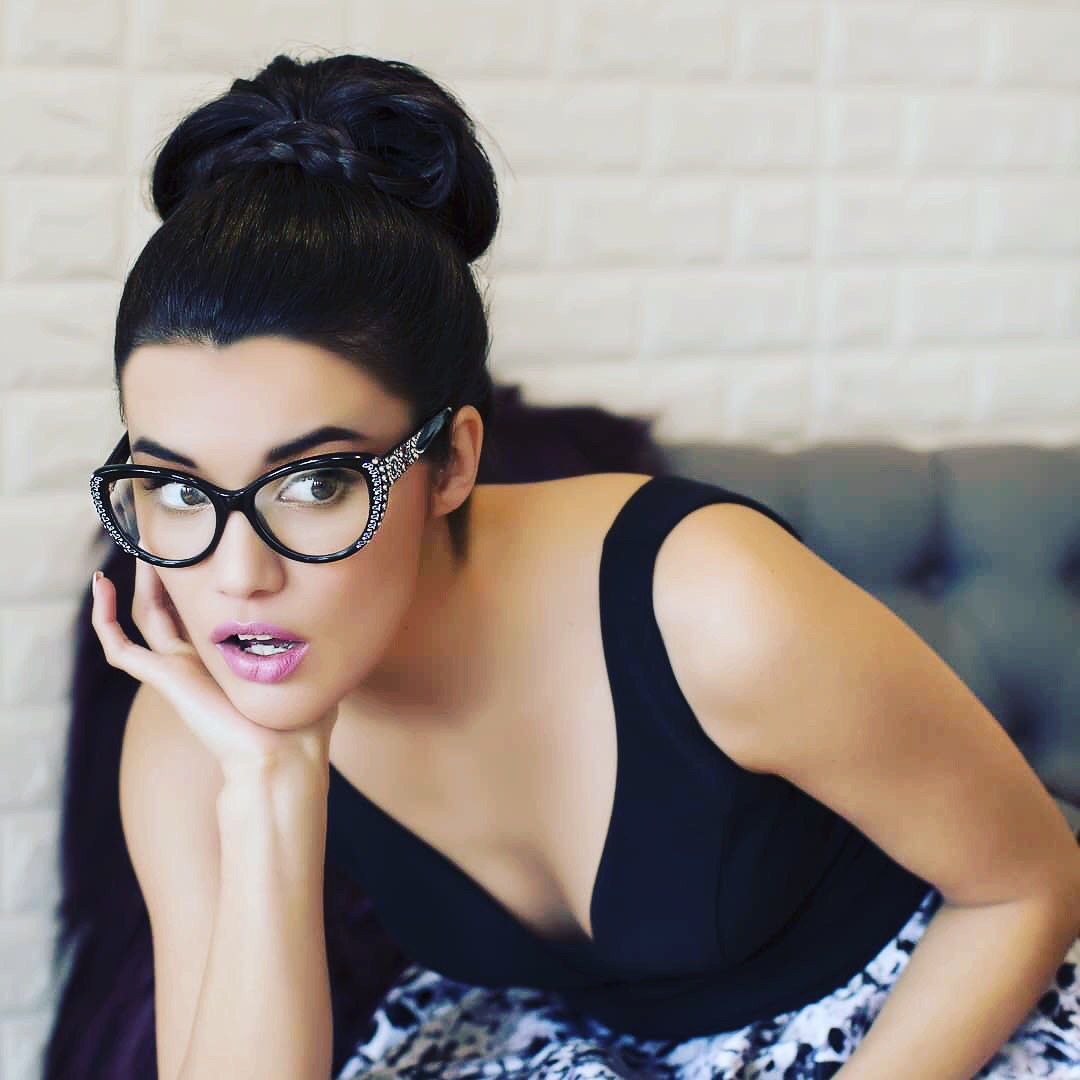 Kilo_eyewear's tweet photo. Sospiri, literally means breathtaking.
100% handmade in the Veneto region of Italy.
To see these gorgeous pieces call 01952928103 and let us take your breath away! @SospiriEyewear @100Optical #eyewear #Optometryhour #opticians https://t.co/XmxAHNOvWz