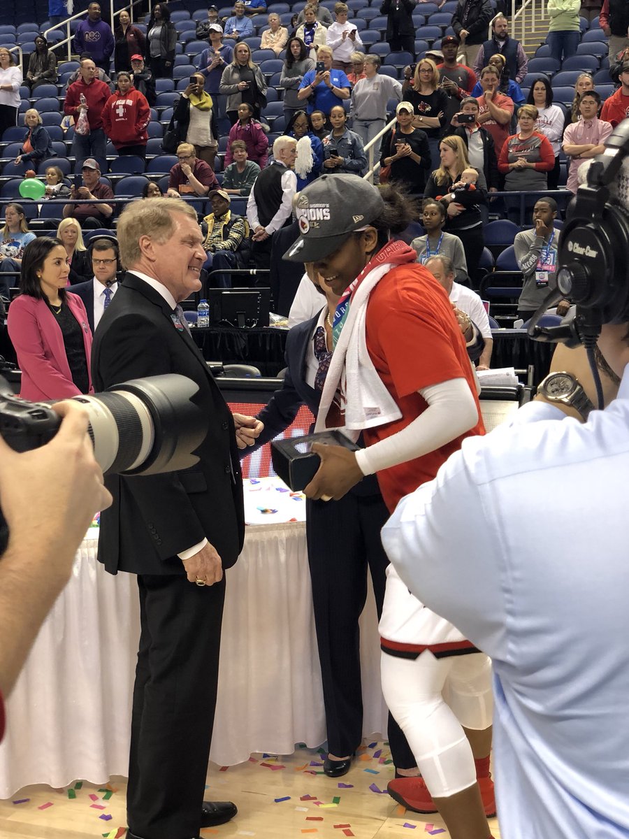 accwbbdaily's tweet photo. Jeff Walz, Asia Durr, Myisha Hines-Allen and Sam Fuehring accept their championship trophies. #accwbb https://t.co/Rdv4TPYh6i