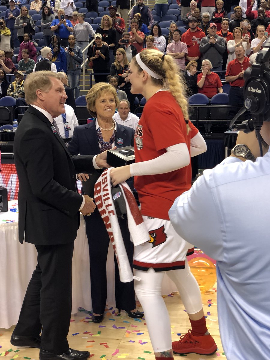 accwbbdaily's tweet photo. Jeff Walz, Asia Durr, Myisha Hines-Allen and Sam Fuehring accept their championship trophies. #accwbb https://t.co/Rdv4TPYh6i