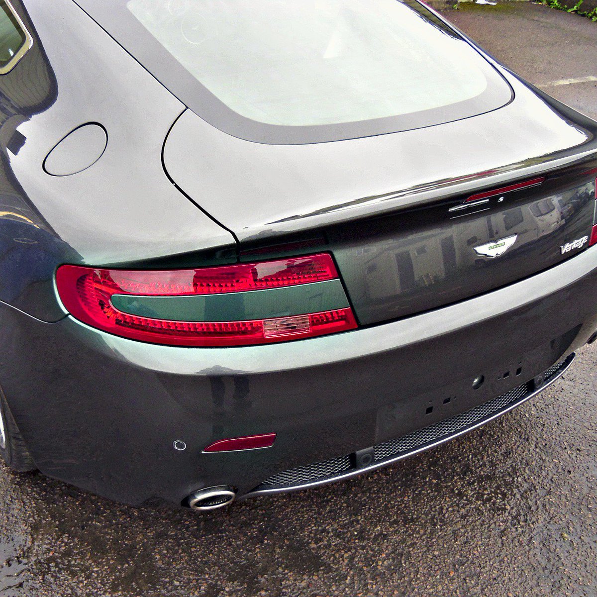 autoshopstroud's tweet photo. Before and after repair on an Aston Martin Vantage.
#astonmartin #astonmartinrepair #astonmartinbodyshop #approvedrepair #stroud #brimscombe https://t.co/UB6FgUvv6O