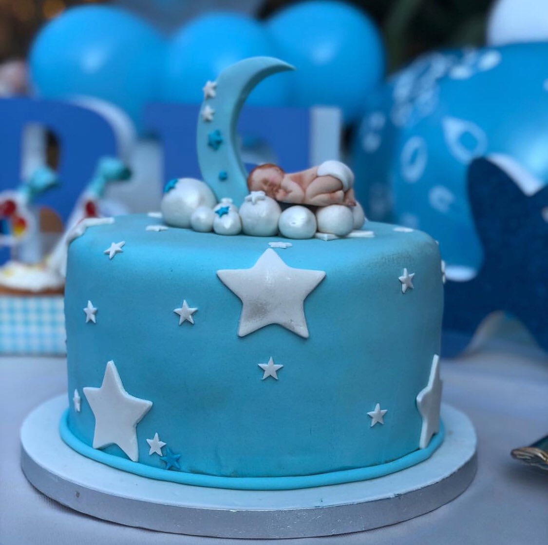 ¡Felicidades papás! A disfrutar de esta dulce llegada a vuestras vidas. Os queremos 👶🏻💙 <a href="/evagonzalezf/">Eva González</a> <a href="/Cayetano_Rivera/">Cayetano</a> rtve.es/masterchef
