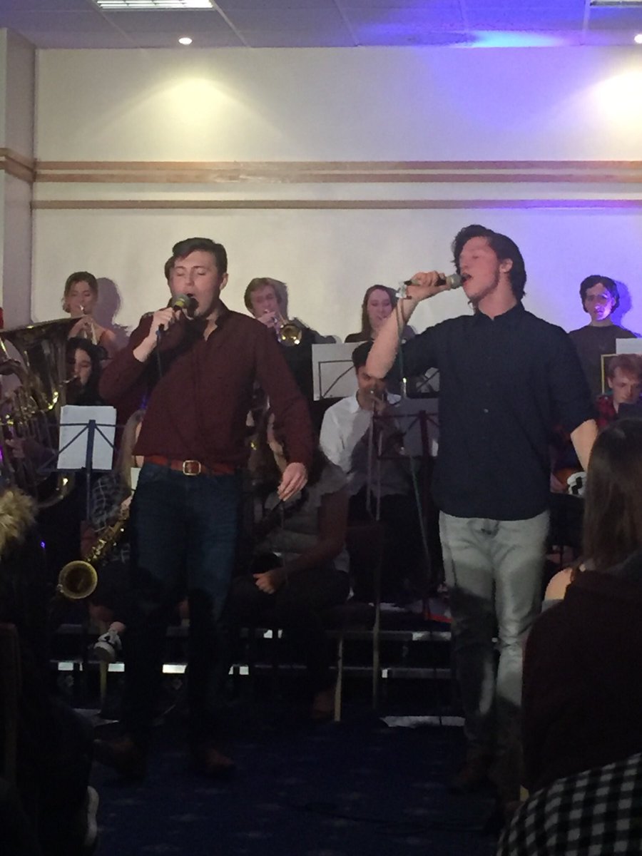 ProfDATHarper's tweet photo. It may be cold outside but it’s really warm in here @vanmildert1965. Class performance by #VanMildertBigBand. Wonderful sets, great vocals and an adoring audience. https://t.co/OOF6yQMxOQ