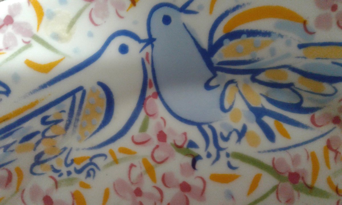 Λύγισε για να ισιώσεις,άδειασε για να γεμίσεις, υποχώρησε για να υπερισχύσεις,πέσε για να σηκωθείς και πέταξε ψηλά για να τους αναγκάσεις να βάζουν αντήλιο και τα δυό τους χέρια για να σε δουν.Είθε η νέα εβδομάδα να μας βρεί με υγεία κι αγάπη(πίν.Σταθόπουλου)