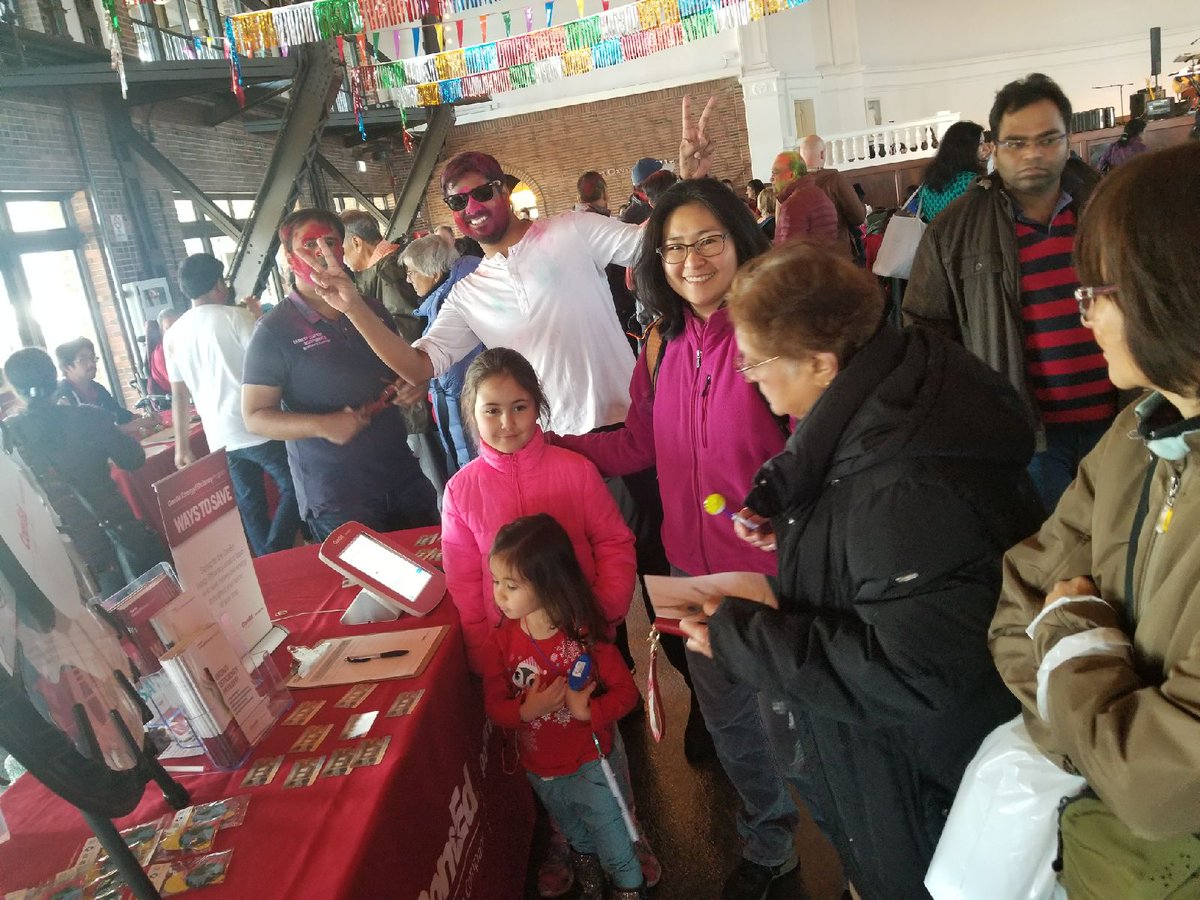 TweetFTStreet's tweet image. Stop by @NavyPier NOW to celebrate Holi, a Hindu spring festival also known as the “festival of colors"! @ComEd is here till 5! #StopBySayHi #WheelSeeYouSoon #TweetFromTheStreet