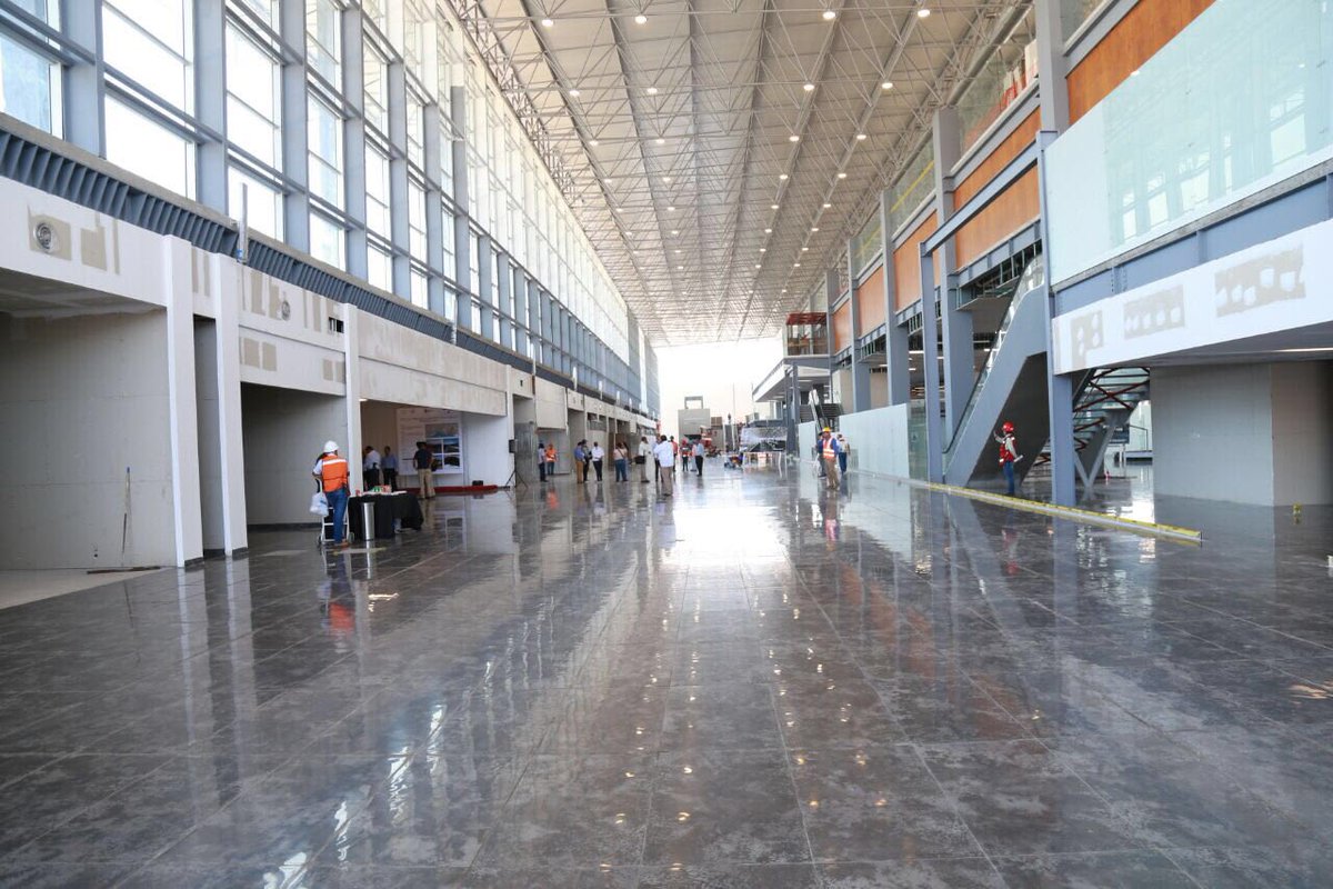 HectorAstudillo's tweet photo. La nueva Terminal del Aeropuerto será de clase mundial; aquí se invierten más de 600 MDP en infraestructura de primer nivel, tecnología antisísmica y protección ante el embate de huracanes. Es una gran obra que impulsa el sector turístico de Acapulco. https://t.co/KCYNNMF8Or