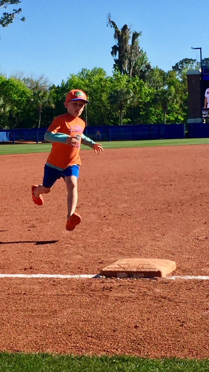 A great weekend for Jameson and The Gators! <a href="/GatorsBB/">Florida Gators Baseball</a> you have an amazing man in Nick Horvath! <a href="/FloridaGators/">Florida Gators</a>