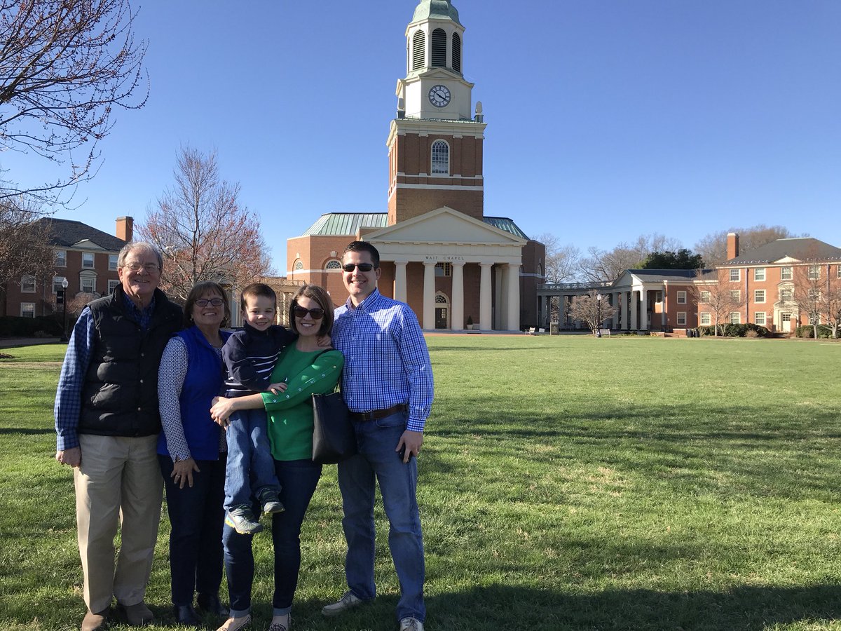 katieneal's tweet image. Beautiful day to visit @WakeForest with (P ‘03) #SpringInTheForest