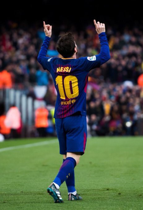gianniroselino's tweet photo. Messi..
747: Juegos
600: Goles
Hay que disfrutar de su juego hasta que decida retirarse..
Gracias leo por tantas alegría y emociones..
#600Messi https://t.co/TGpZKfzXYJ
