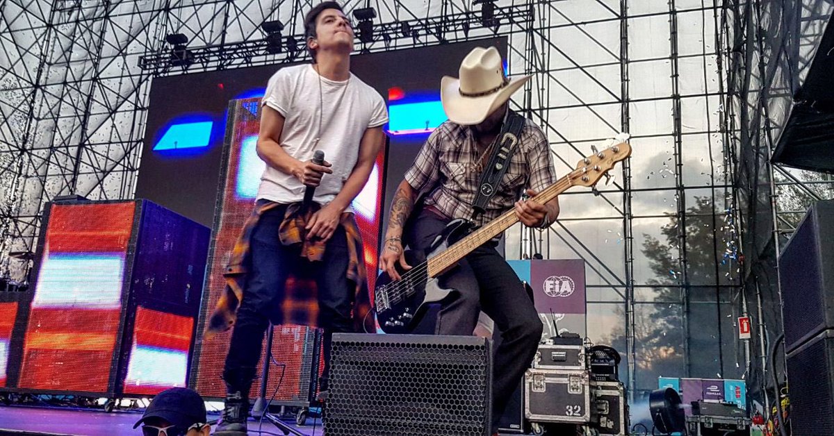 KinkyMerch's tweet photo. Nada vale más que tú. 💥 #KinkyTheBand #GilCerezo #PliegoVillarreal #ABBFormulaE #MexicoCityEPrix https://t.co/ZXf9stp8FR