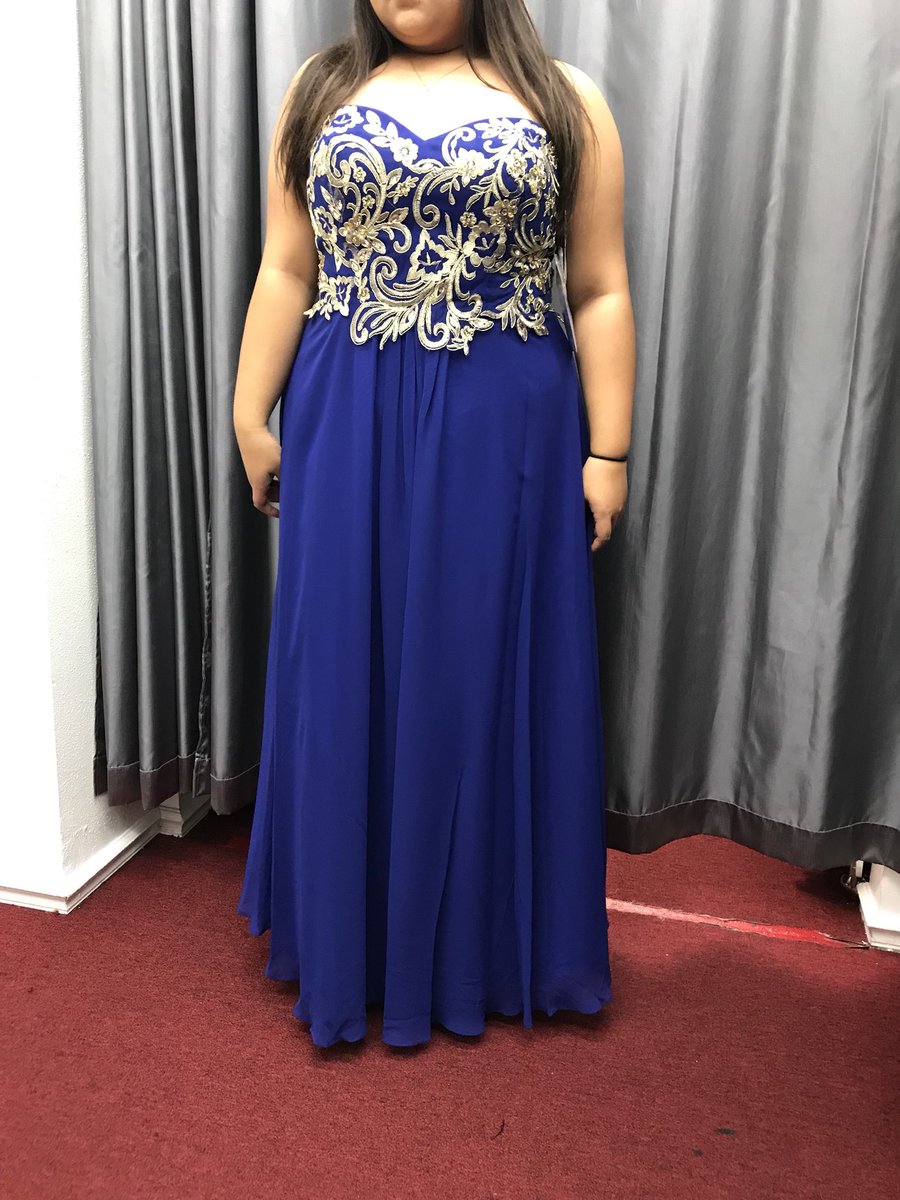maeeeb_'s tweet photo. okay you fakas this is my final dress💙 #mhdress18 https://t.co/LS9q1TnGna
