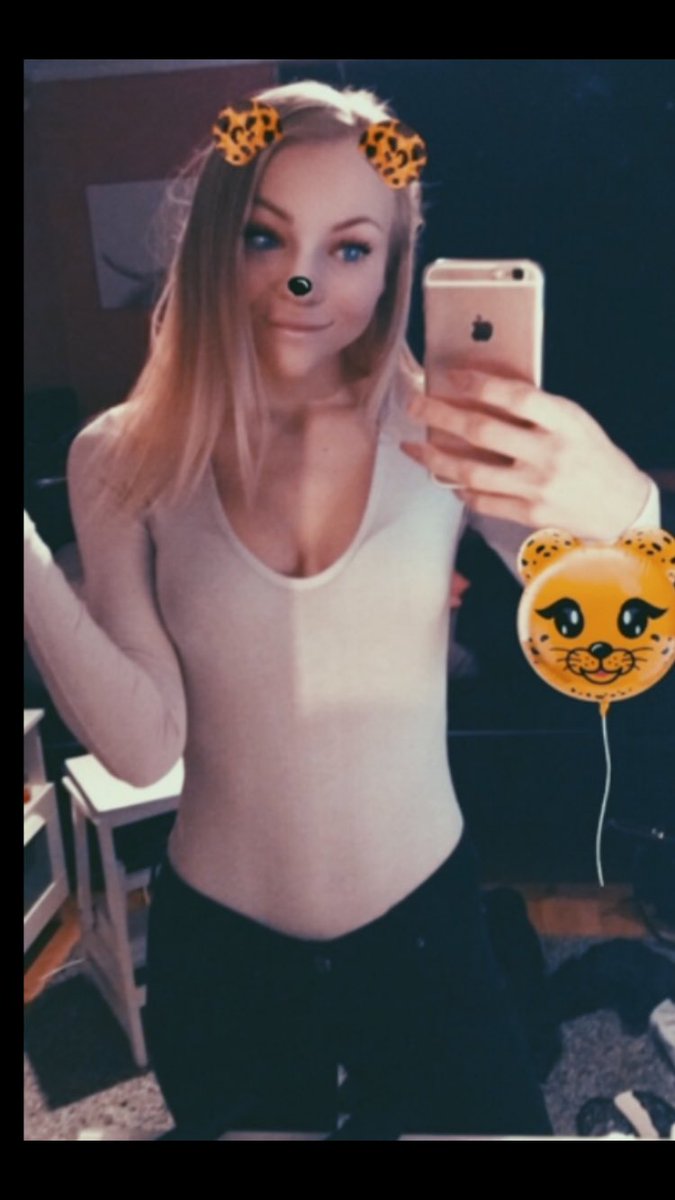 NudeSwedish's tweet photo. sexyblondie from sweden https://t.co/SBhEZVSGj2