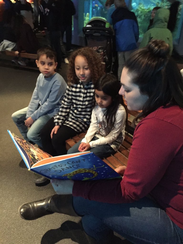 scsu_sfto's tweet photo. Yesterday we participated in #readacrossamerica at mystic aquarium. We enjoyed reading to the children that stoped by as well as face painting some of them! Thank you to CEA for hosting this event! #ceasp 📚🐳🐠 https://t.co/MFSGonfD3D