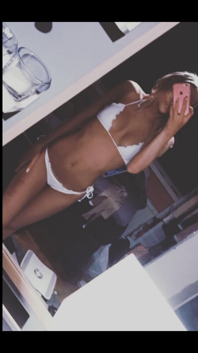 NudeSwedish's tweet photo. sexyblondie from sweden https://t.co/1meQCAHjPP