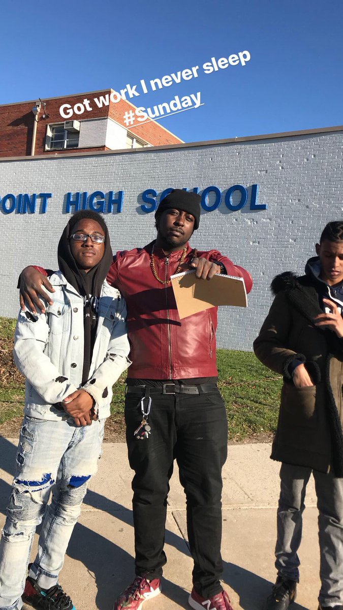 DrewStar1100's tweet photo. Its a #Sunday n we still out here working🔥 s/o @LilTraptendo repping #HighPoint high school in my #antibullying #HsCypher https://t.co/Cek9WdcrxQ