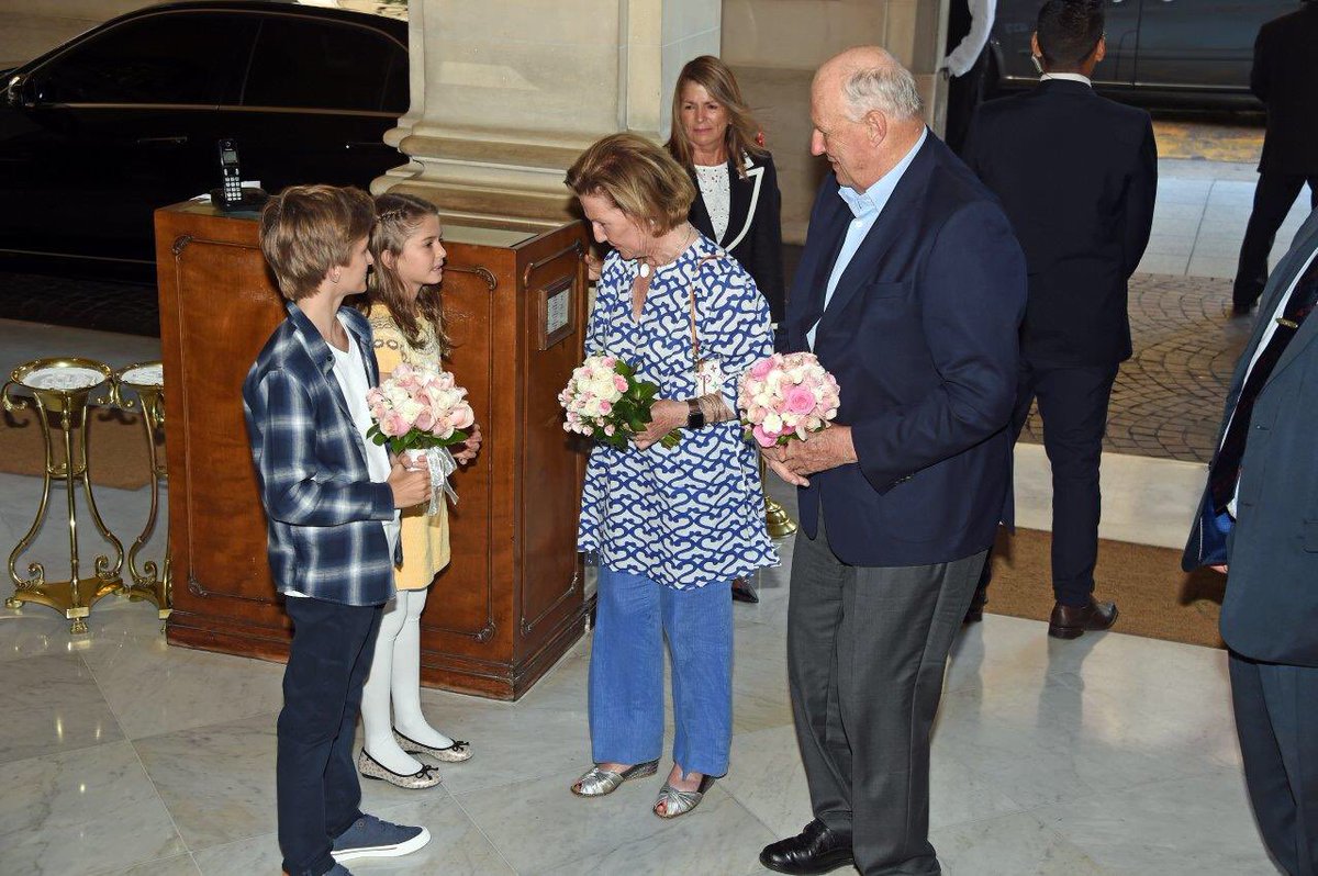 NoruegaenARG's tweet photo. Sunday the King and Queen of Norway arrived in Buenos Aires. Business promotion, common interests in the #Antarctic and closer political cooperation on the agenda when Their Majesties’ State visit in #Argentina starts on Tuesday. https://t.co/C9nfNw6Mi8
