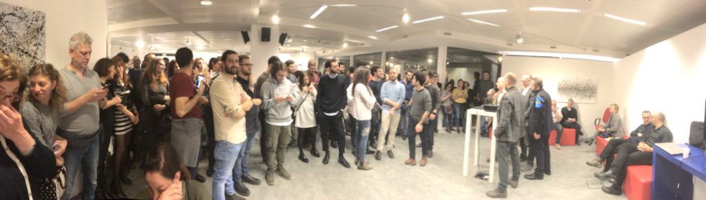 InnoGenna's tweet photo. #ItalianElection #ItalianElectionNight a Bruxelles https://t.co/bypyjd8D8B