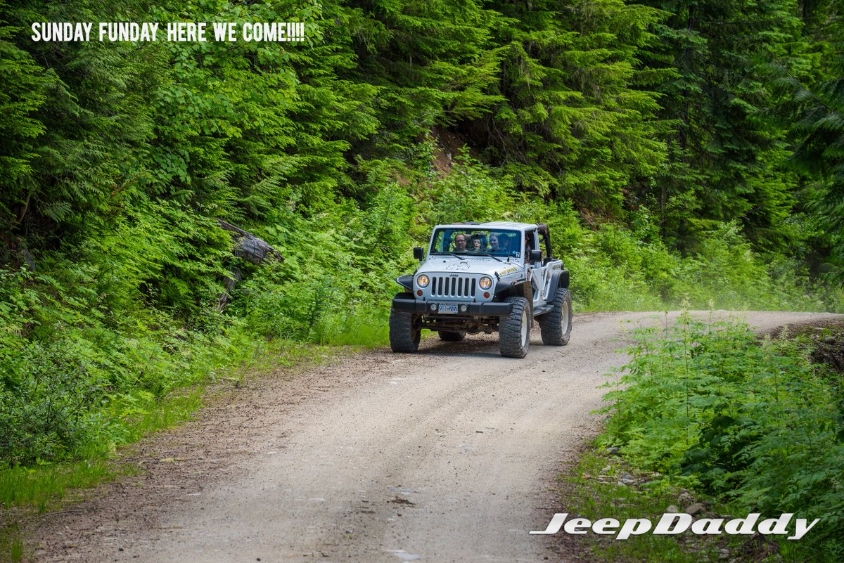 JeepDaddyInc's tweet photo. TIME FOR AN ADVENTURE! #thejeepmafia #jeephers #jeeping #jeeplife #4x4beast #bestoffroad #instajeepthing #jeepsandjeeps #jeeep_obsession #jeep #jeepinpeople #crawlher #offroad #jeepfreakinc #braaapshack #tugofwar #sunday #funday #sundayfunday #family #bush #adventuretime https://t.co/9QE71Rh3j0