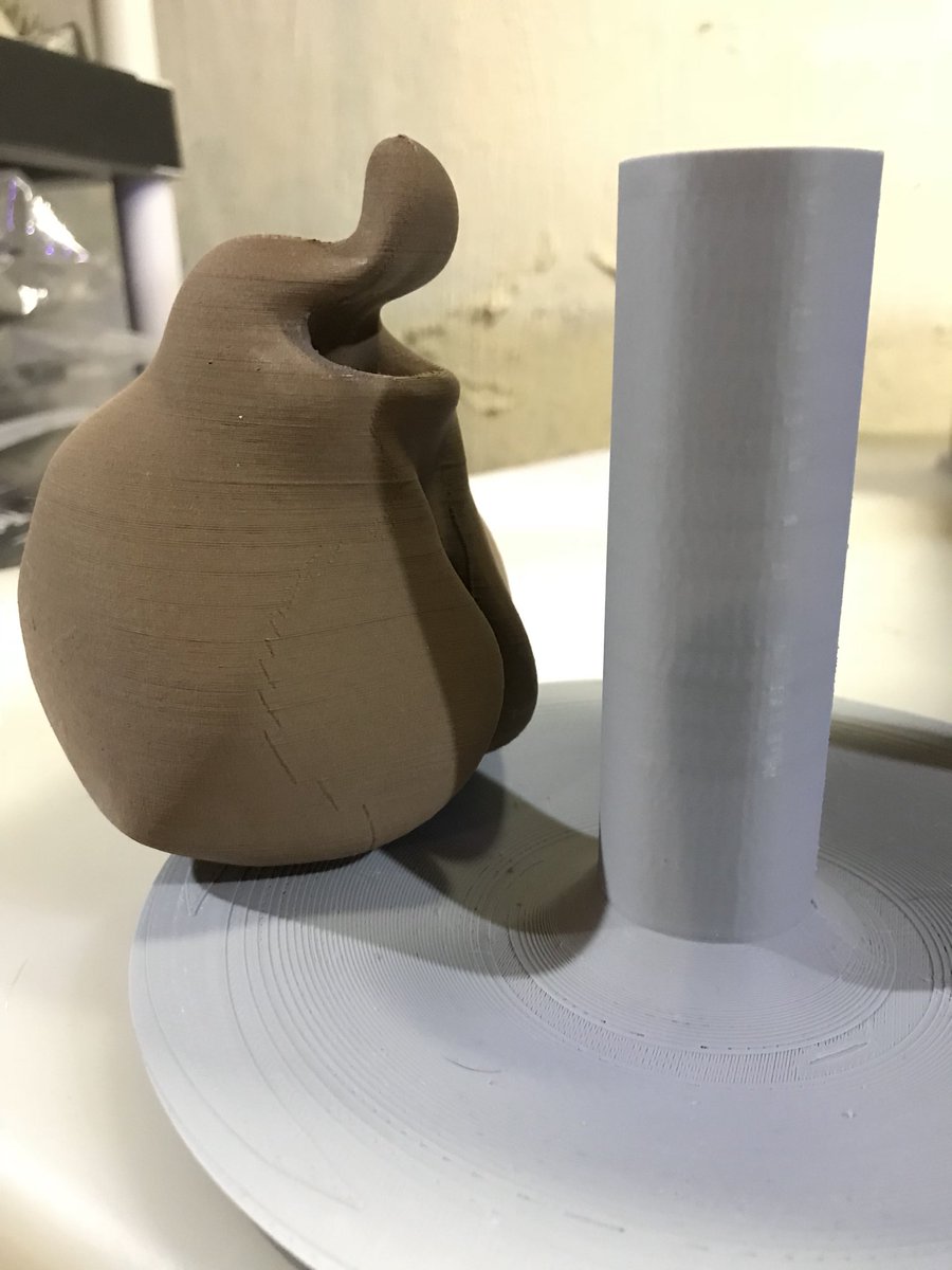 ruformdesign's tweet photo. Very nice prints with ColorFabb BronzeFill with MakerBot’s Experimental Extruder. @ColorFabb @makerbot #studioexperiments https://t.co/QgUvVOTQ9s