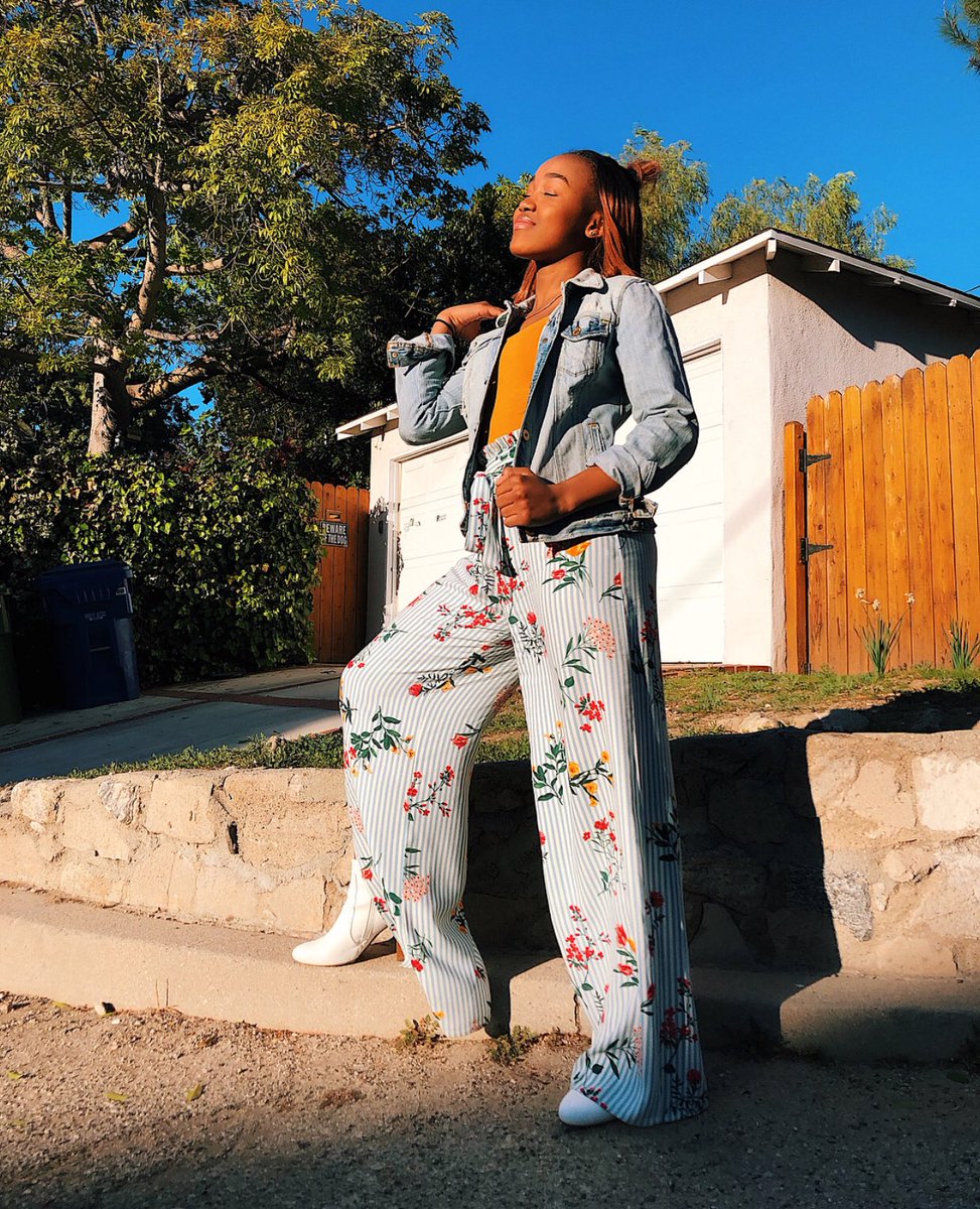 L2MOfficial's tweet photo. Feels like Spring 🌺🌸🌼 // @Kenzie_mack_ https://t.co/0EnHngeyer