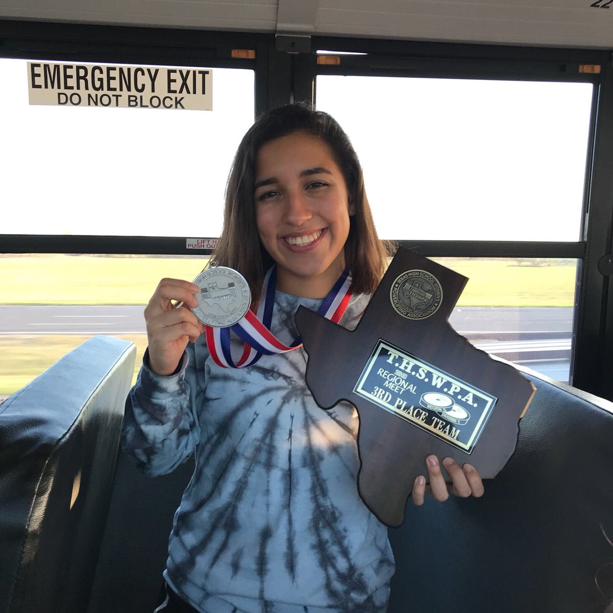 HHSPowerlifting's tweet photo. Ale Escandon: Silver medalist in the 114lb weight class with a 835lb total. Broke the Region V bench press record with 200lbs! https://t.co/96ESc4s25J