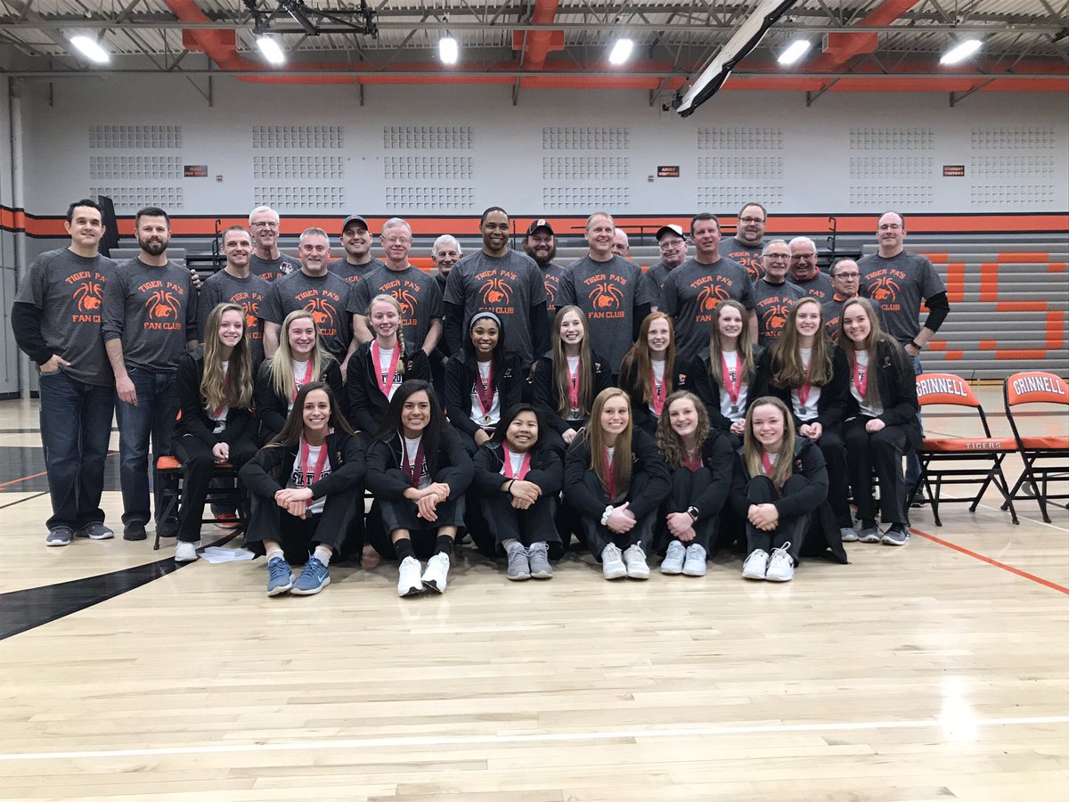 GHSTigerPas's tweet photo. What a great celebration of an incredible season! We love you girls! #tigerpas #seeyounextyear https://t.co/4ft7UizF6H