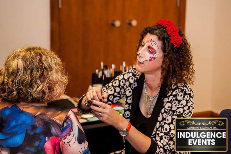 suecurlymills's tweet photo. Face and body painter
https://t.co/2tantt2hTQ
Baby bumps, glitter tattoos, UV, festival glitter, events, parties
#curlycloud #facepainter #eventplanning
Artist #curlyartcloud #Essex https://t.co/8Zny4ttY2C