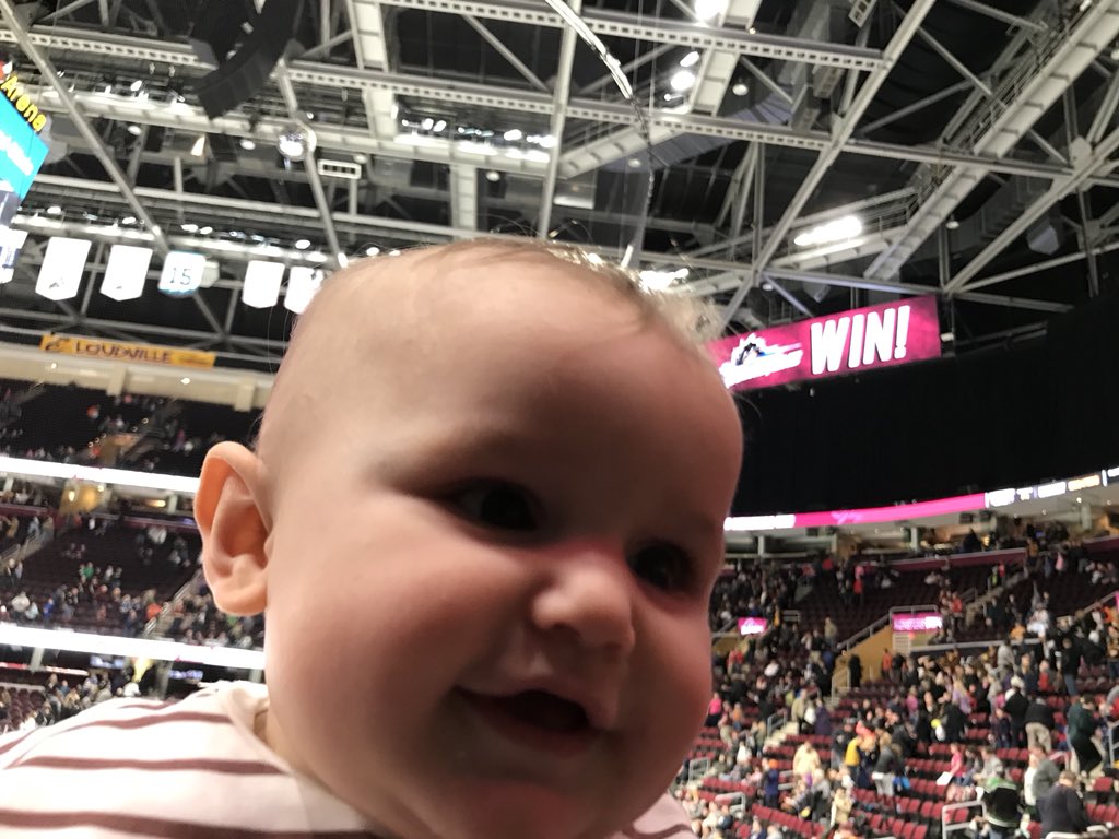Princesswikki's tweet photo. #MauraMagic works for @monstershockey #Undefeated #BestCheerleaderEver https://t.co/MFVfhtoNiz