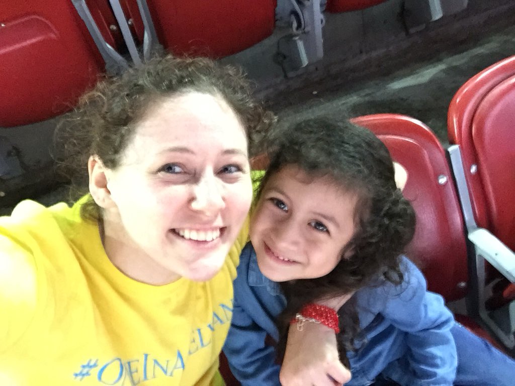 Steer wrestling <a href="/RODEOHOUSTON/">RODEOHOUSTON</a> #rodeohouston