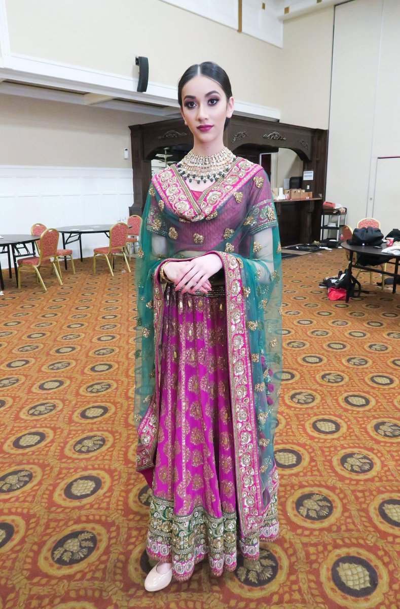 Armaan_DBG's tweet photo. Need a custom garment made? Come into the store Wednesday to Monday 12PM - 7PM and create your perfect dream outfit 😊

#YVR #Vancouver #SurreyBC #DeltaBC #Bridal #Wedding #Lakme #ManishMalhotra #Sabyasachi #NYFW #Bollywood #Indian #Fashion #IndianOutfit #IndianWedding #Wedding https://t.co/QOsEaFudqr
